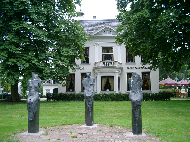 Copinga,%20Kiny_Drie%20vorstinnen_(COP-01%20a)